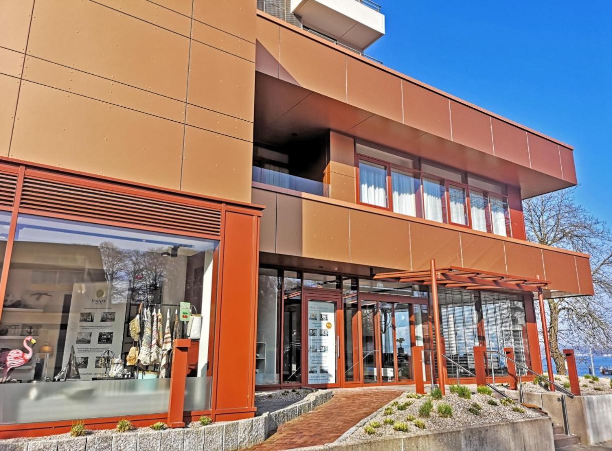 גלוקסבורג Fewo1846 Intermar - Kajuete Foerdeblick - Familienfreundliches Studioapartment Mit Balkon Und Meerblick מראה חיצוני תמונה