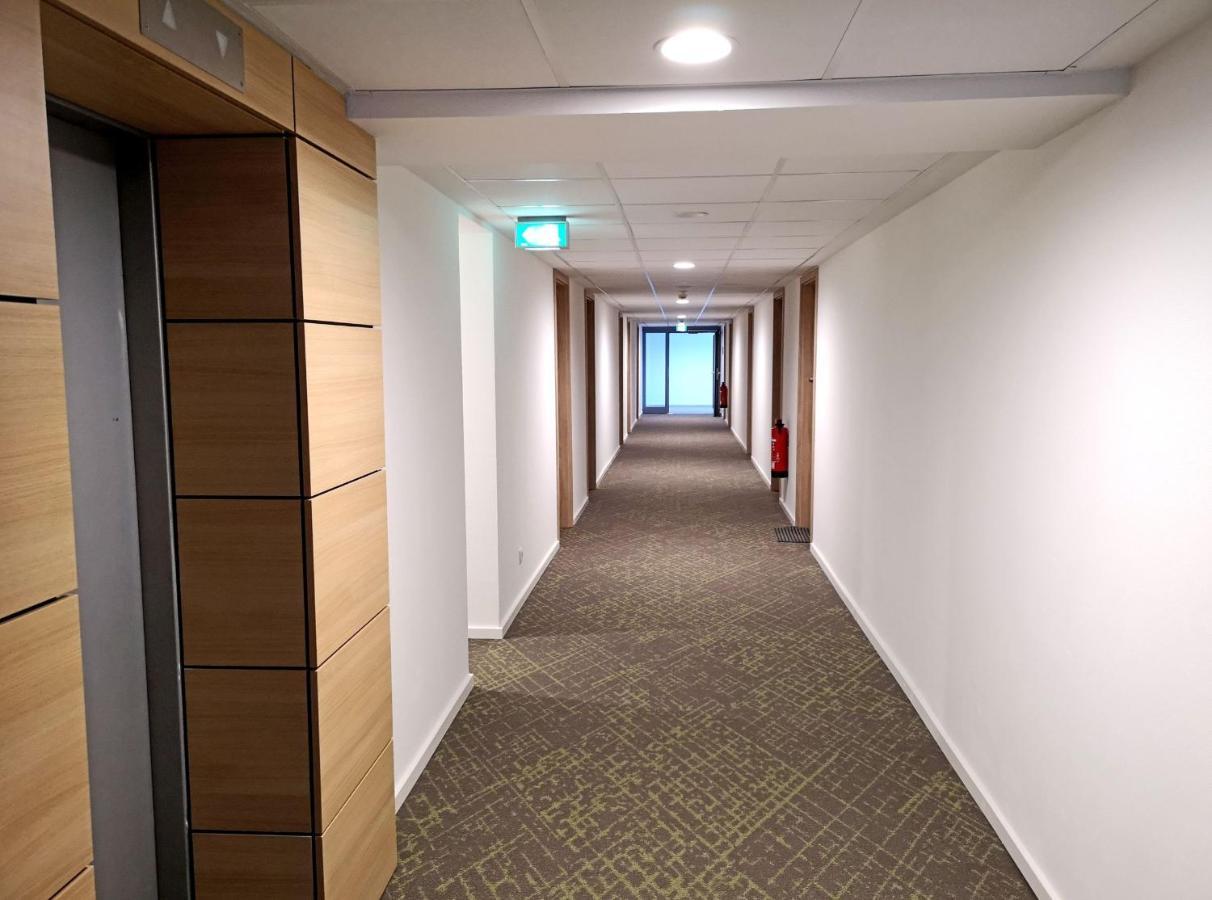 גלוקסבורג Fewo1846 Intermar - Kajuete Foerdeblick - Familienfreundliches Studioapartment Mit Balkon Und Meerblick מראה חיצוני תמונה